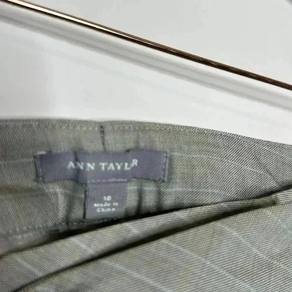 Ann Taylor Gray Stripped Pant Suit - Picture 7 of 9
